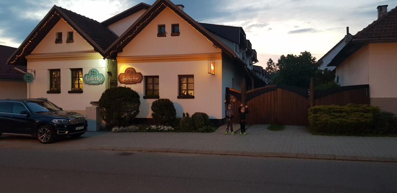 penzion spissky dvor Smižany Esterno foto