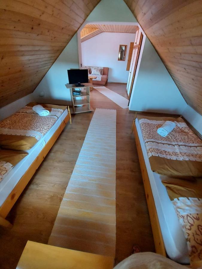 penzion spissky dvor Smižany Esterno foto